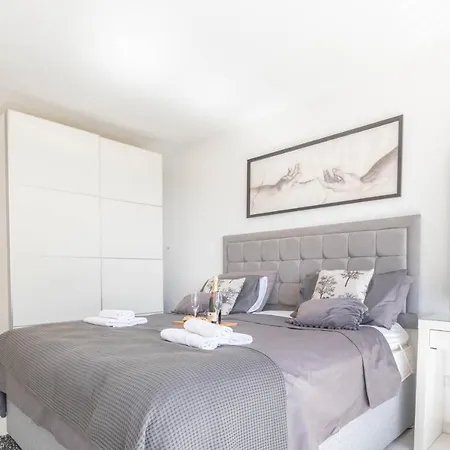 Rancho Miraflores Seaview Townhouse - Happy * 라칼라데미야스